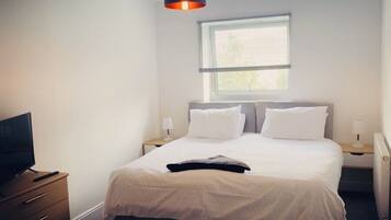 1 Bed Apartment by Zebra | Premium bedding, free WiFi, bed sheets