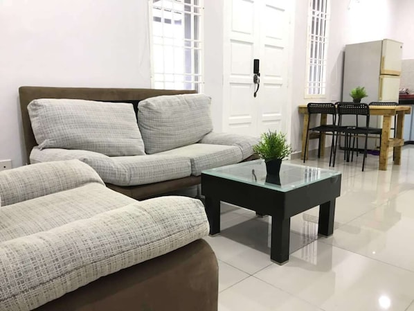 TV - JIAXIN HOMESTAY家馨民宿 - Taman JP PERDANA @Ikea,Aeon,Midvalley,AustinHightWaterPark (Taman JP Perdana)