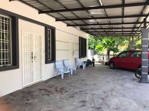 Terrace/patio - JIAXIN HOMESTAY家馨民宿 - Taman JP PERDANA @Ikea,Aeon,Midvalley,AustinHightWaterPark (Taman JP Perdana)