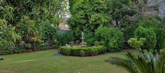 Alu Villa - The HomeAway on Mayo College Road