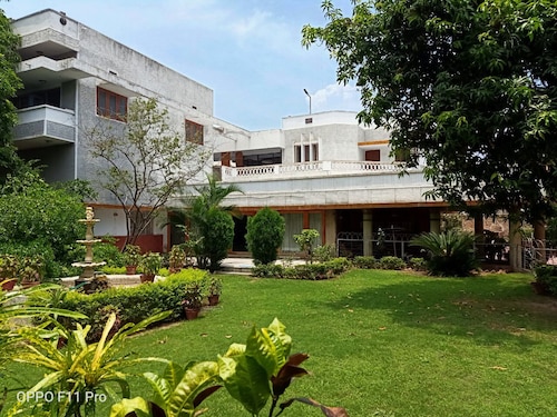 Alu Villa - The HomeAway on Mayo College Road