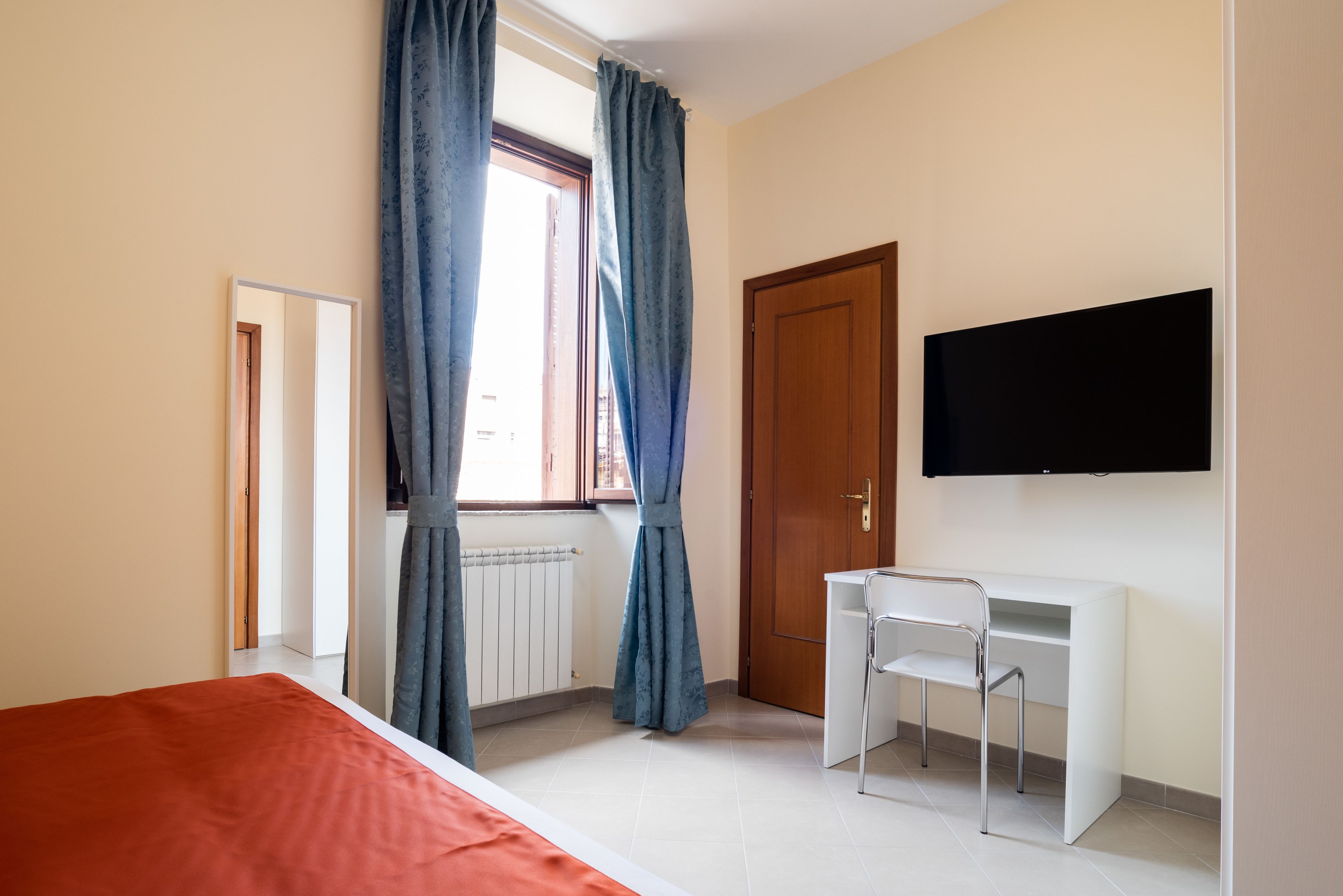Photo - Minerva Monks Inn
