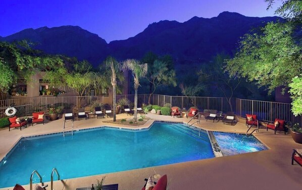 A heated pool - 1st Class Open Floor Plan with Extended Patio - Mountain Views- Many Upgrades (Tucson)