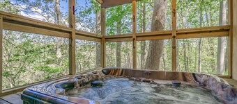 Tree House Center Hill Lake