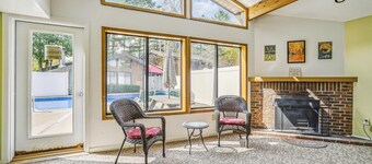 Deluxe suite med 1 soverom som ligger i andre etasje m / utendørs oppvarmet basseng