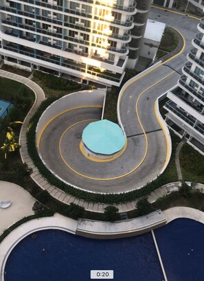 Exterior - 17floor 2 bedroom pool view @ Santorini  (Parañaque)