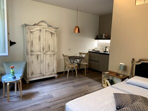 1 bedroom, in-room safe, WiFi, bed sheets