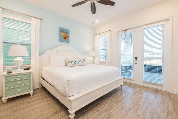 3 chambres, coffres-forts dans les chambres, fer et planche à repasser