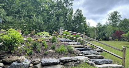 Spacious apartment in beautiful, historic Arlington VT
