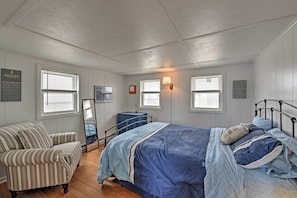 2 bedrooms, Internet, bed sheets - Peaceful Cottage - Steps to Matunuck Beach (South Kingstown)