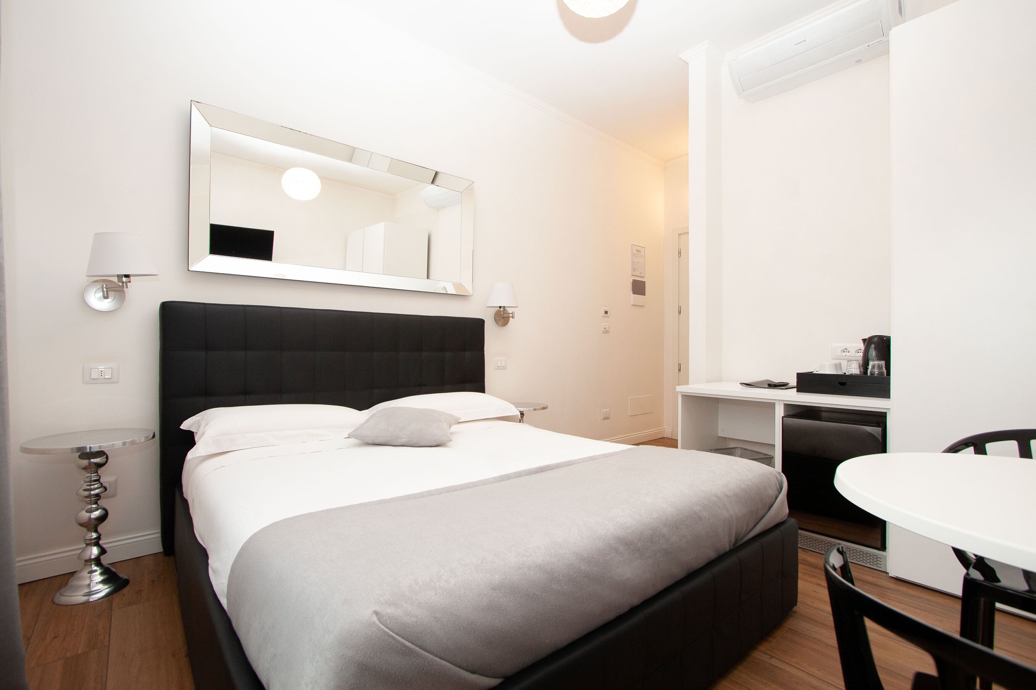 Kahden hengen huone | Minibaari, työpöytä, äänieristys, ilmainen Wi-Fi