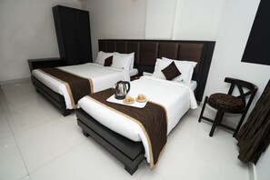 Executive Family A/C Suite | 1 bedroom, free WiFi, bed sheets - Hotel Mangalore International (Mangaluru)