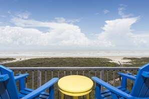 Property grounds - Peaceful Beachfront Condo with Amazing Views! Multiple Pools & Direct Beach Access! (South Padre Island)