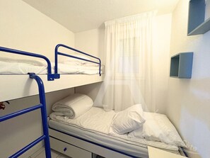 1 bedroom, iron/ironing board