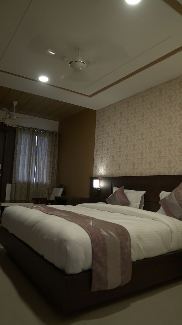 مكواة/لوح كي وواي فاي مجانًا