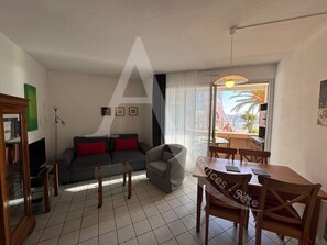 TV - CONFORTABLE T2 AVEC PKG SETE PORT DE PLAISANCE (Sète)