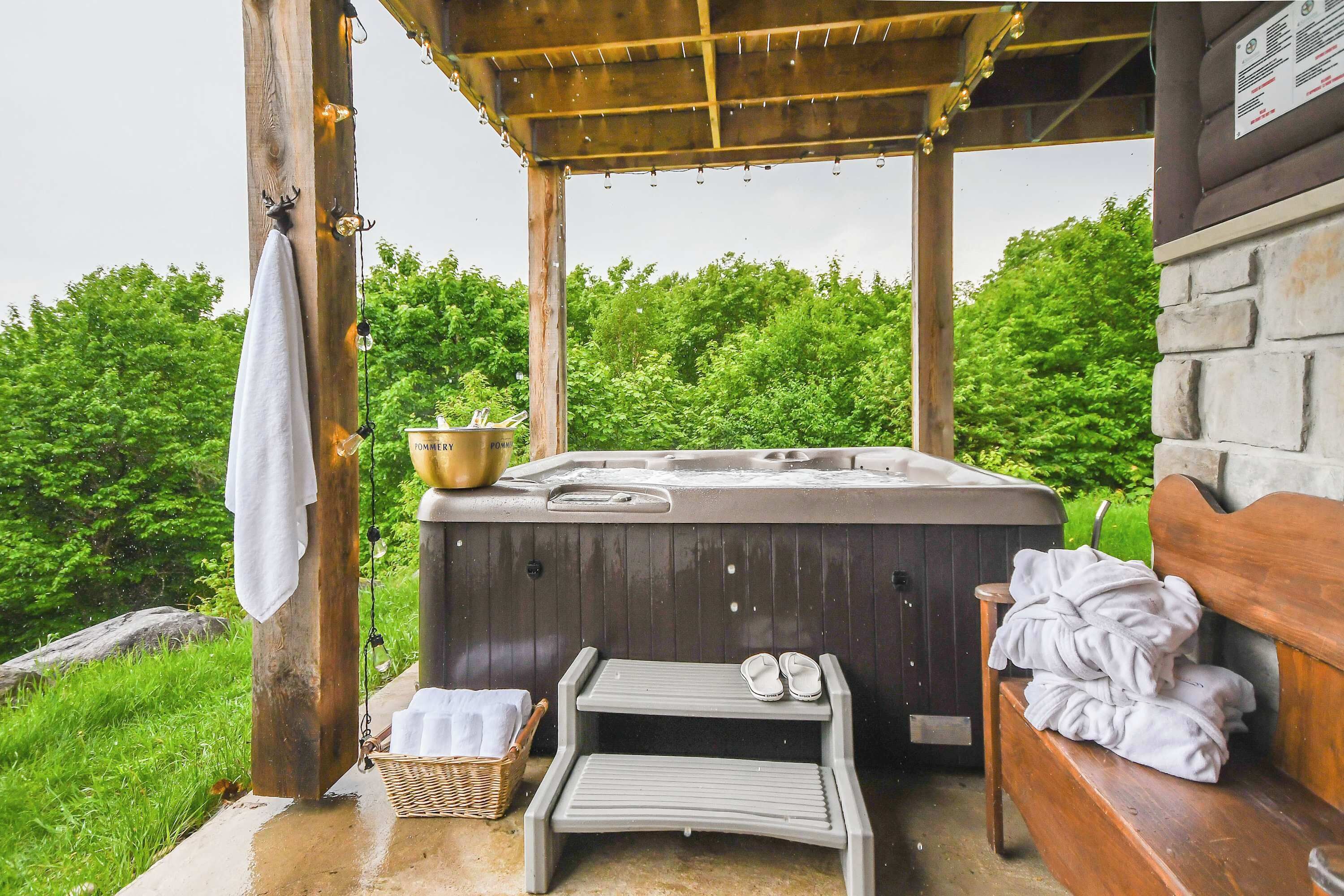 Bain à remous extérieur