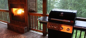 Kaunis mukava mökki melkein 2 hehtaarilla, paljon yksityisyyttä