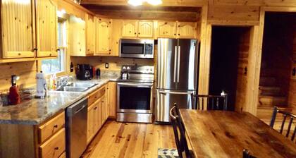 Beautiful Custom Cabin on almost 2 acres with lots of privacy