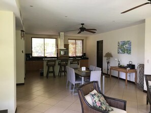 Deluxe House, 3 Bedrooms, Pool Access (In a Gated Community) | Private kitchen | Fridge, microwave, stovetop, coffee/tea maker - Casa 104 Hermosa Palms (Jacó)