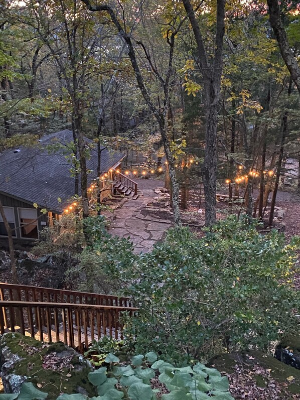 Property grounds - The Cottage at Eden Isle (Heber Springs)