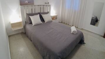 3 dormitorios, tabla de planchar con plancha, wifi y ropa de cama