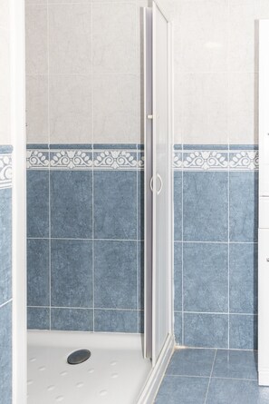 Shower - LIDER, 4-D (Cullera)