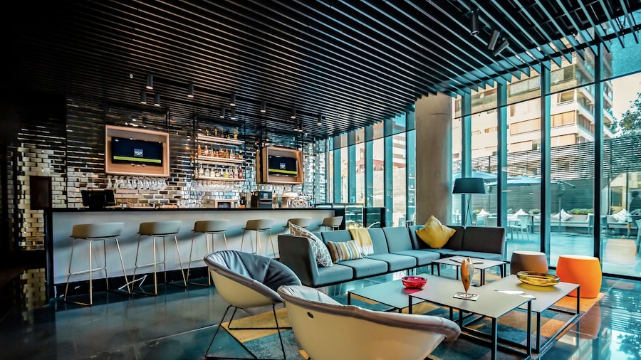 Ola Santiago Providencia, Tapestry Collection by Hilton