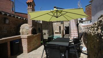 屋外ダイニングエリア