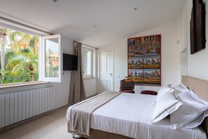 2 chambres, draps italiens Frette, coffres-forts dans les chambres