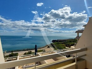 Property grounds - 54 M², DOUBLE TERRASSE, ASCENSEUR, PARKING (Sète)