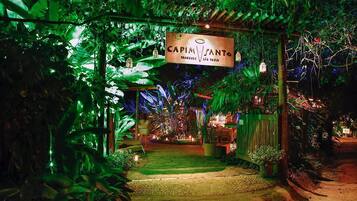 Fachada da propriedade