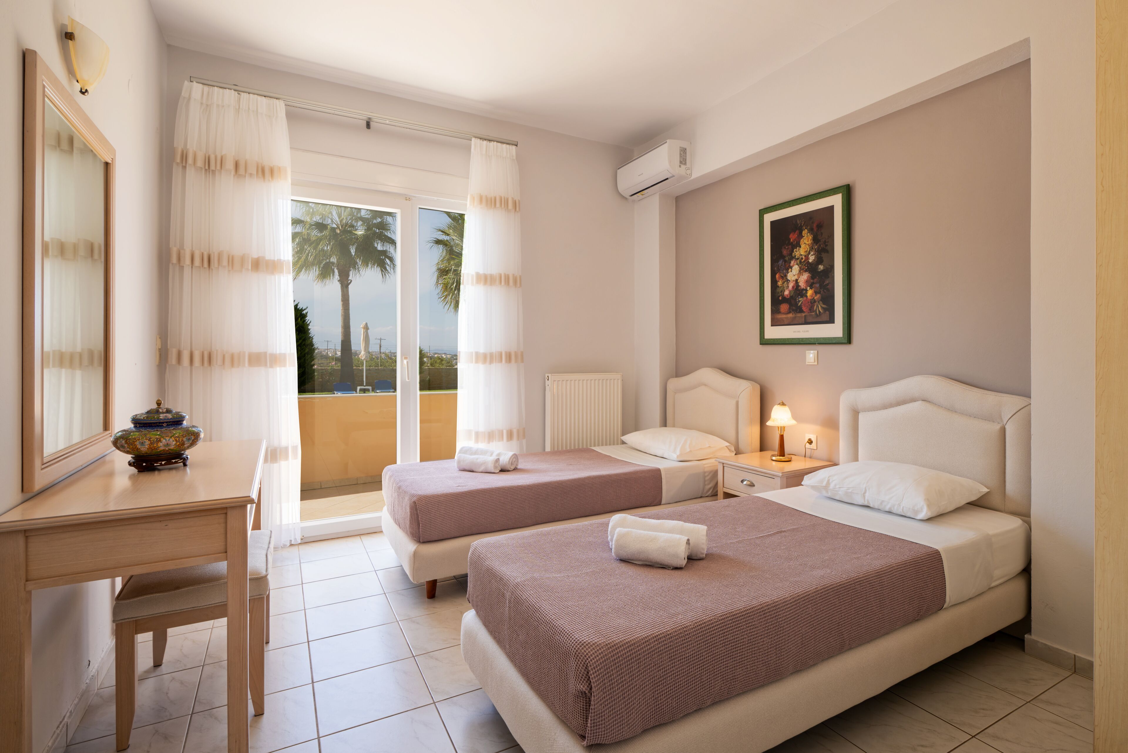 7 bedrooms, in-room safe, desk, iron/ironing board