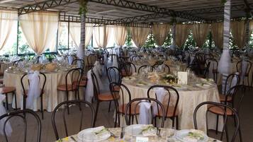 قاعة الولائم والاحتفالات