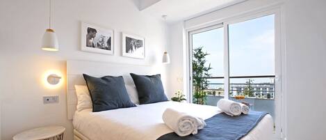 2 soverom, safe på rommet, strykejern/-brett og wi-fi (inkludert)