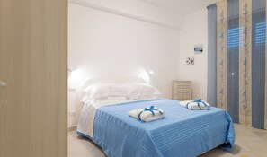 1 bedroom, in-room safe, iron/ironing board, WiFi
