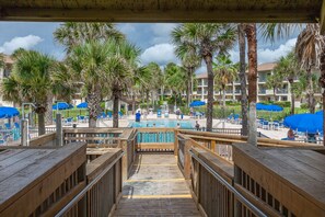 Property grounds - Highly rated Condo in Ocean Front Community, Wheelchair accessible, Dog friendly (St Augustine Beach)