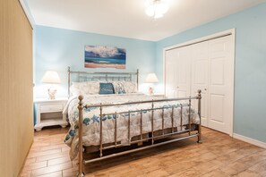 3 bedrooms, iron/ironing board, travel cot, WiFi