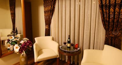 Saadet Grand Boutique & Business Hotel