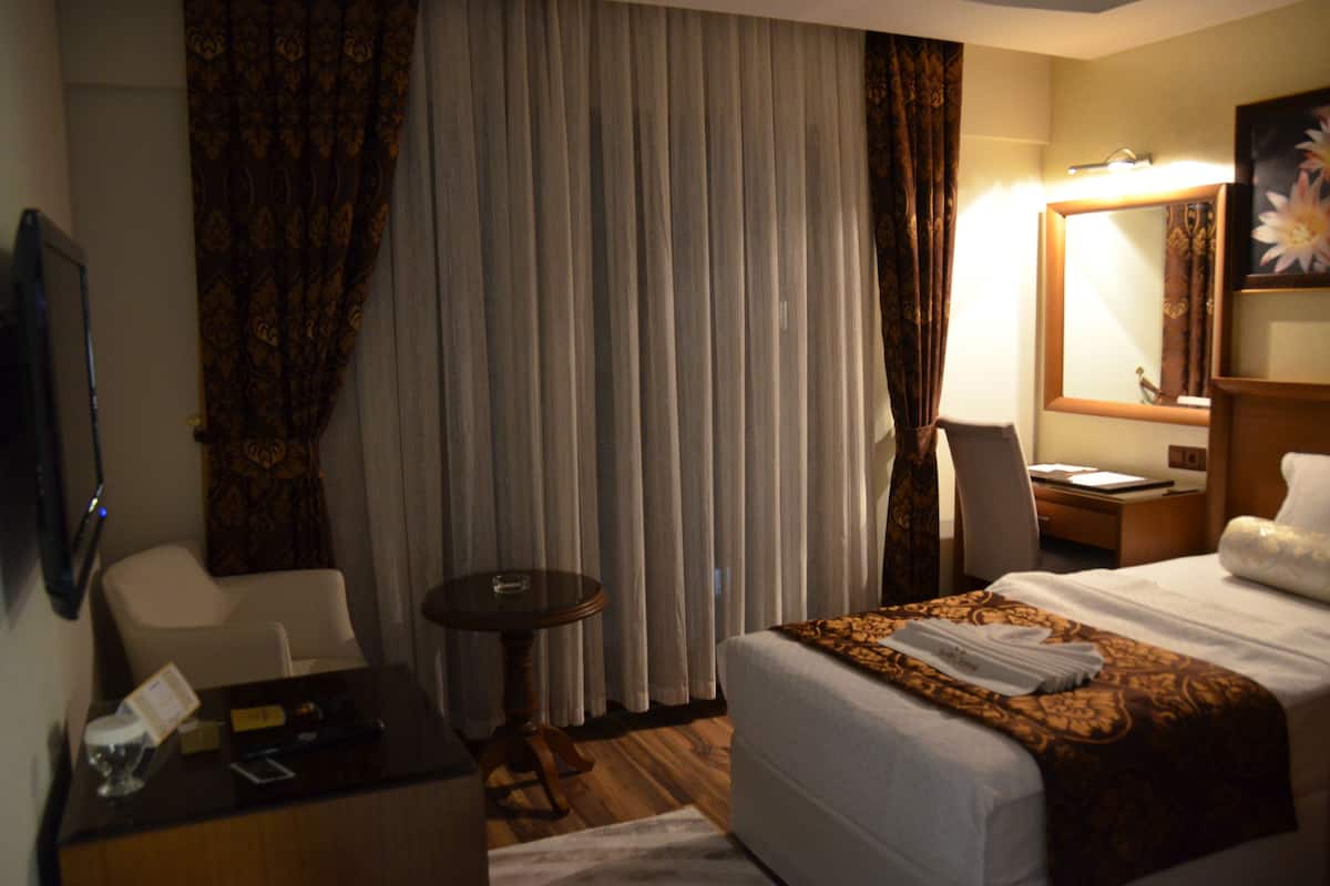 1 chambre, literie de qualité supérieure, couette en duvet d'oie