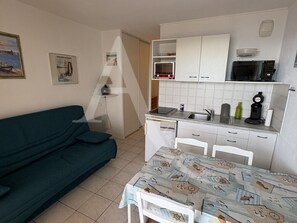 TV - EN 1ERE LIGNE DU PORT DE SETE, 1 CHAMBRE, PKG, PISCINE (Sète)