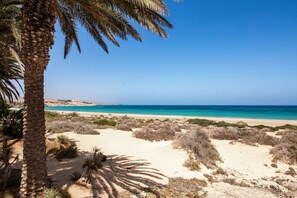 Beach - Apartment near the beach, big terrace with nice sea views, wifi and parking (Costa Calma)