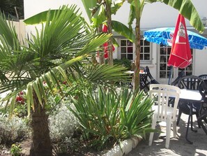 Outdoor dining - EMPL 4 Chalet 4 - 6 people (Notre dame de Riez)