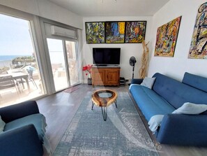 TV - APPARTEMENT 3 CHAMBRES, GARAGE, LARGE TERRASSE VUE UNIQUE (Sète)