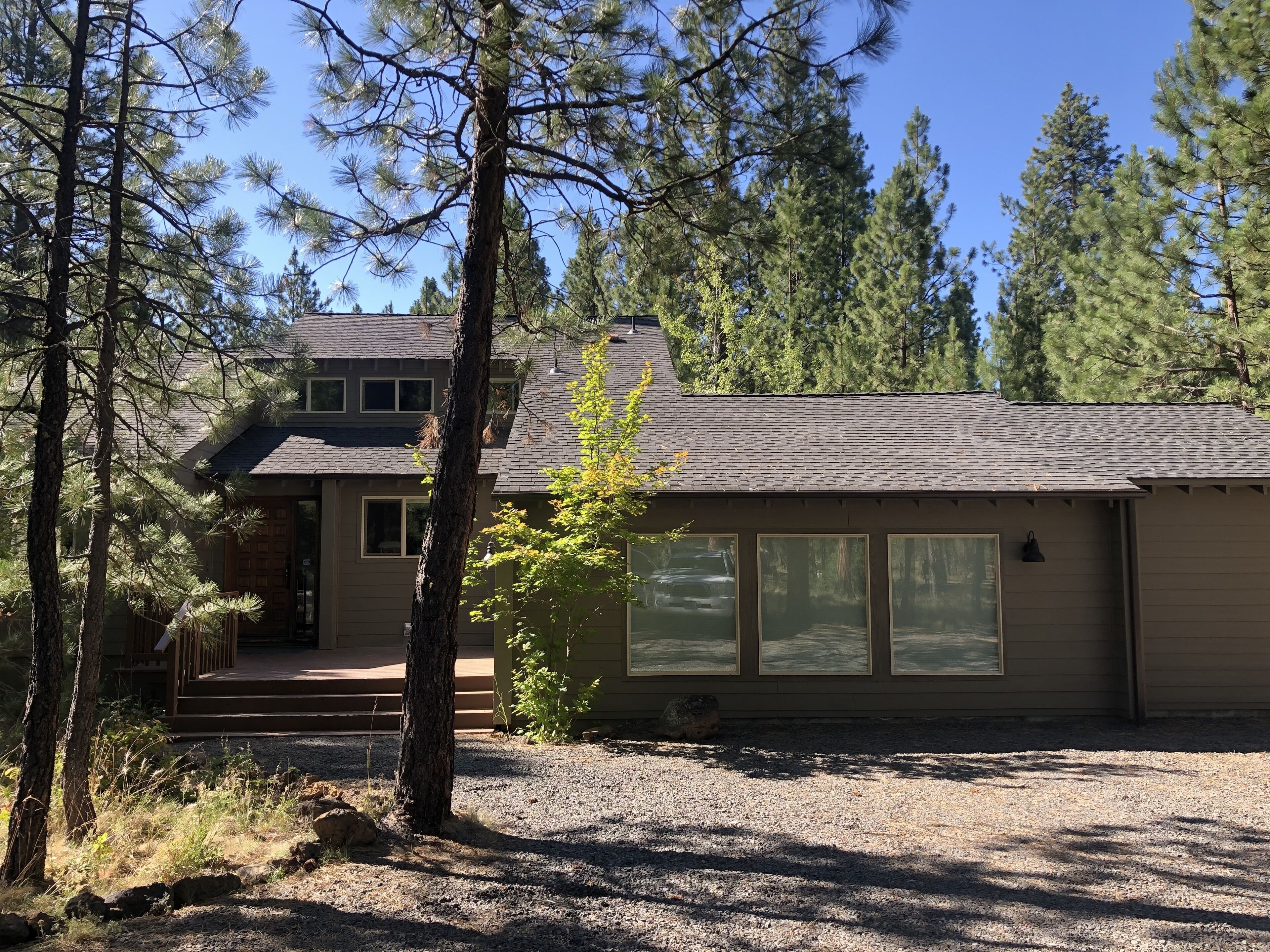 Beautiful Home, great location!   Few minute walk to Glaze Meadows Pool