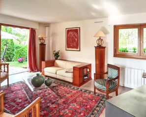 Cheminée, chaîne hi-fi