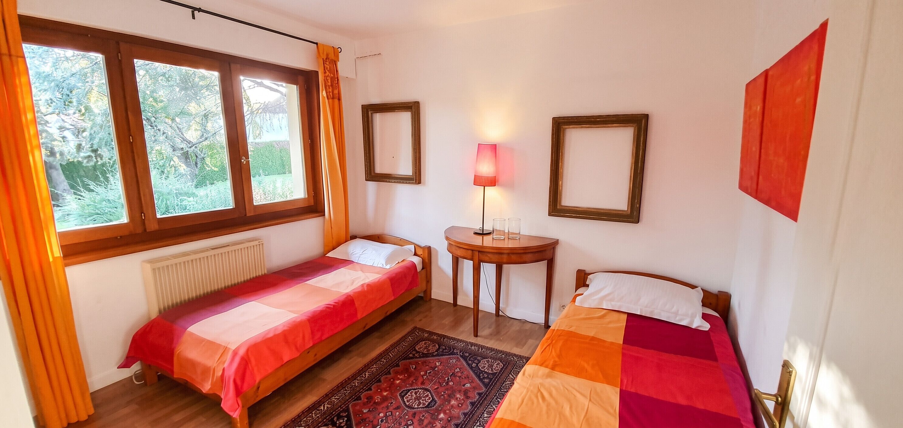 2 bedrooms, desk, iron/ironing board, WiFi (free)