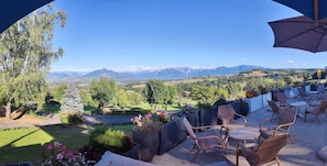 Outdoor dining - Homerez - House in Reignier-Esery (Reignier-Esery)