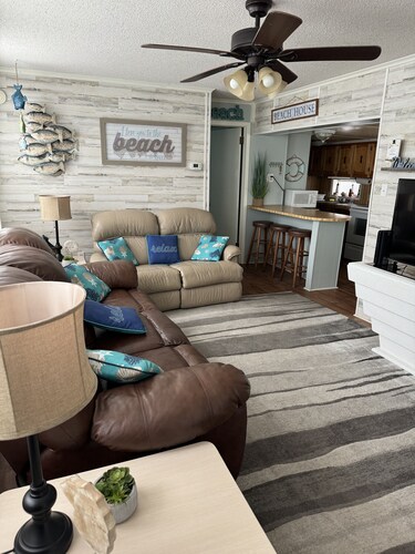 Ocean Lakes 3 Bed 2 Bath Sleeps 7 Golf Cart Included 