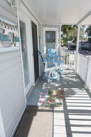 Exterior detail - Ocean Lakes 3 Bed 2 Bath Sleeps 7 Golf Cart Included (Myrtle Beach)